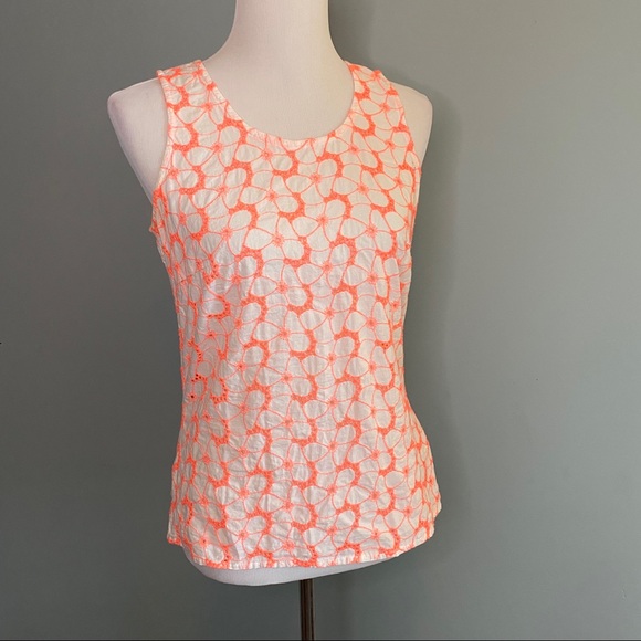 Numph eyelet embroidered top with back buttons 3/30$ - Picture 2 of 7